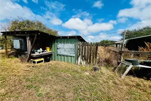 607 Quail Meadow Rd, Seadrift, TX 77983 - Photo 46