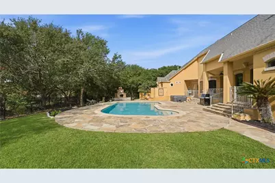 9752 Trophy Oaks Drive, San Antonio, TX 78266 - Photo 36