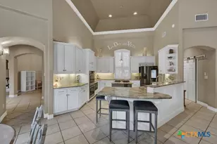 9752 Trophy Oaks Dr, San Antonio, TX 78266 - Photo 10