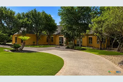 9752 Trophy Oaks Drive, San Antonio, TX 78266 - Photo 2