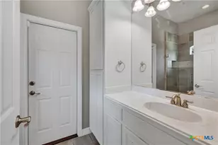 9752 Trophy Oaks Dr, San Antonio, TX 78266 - Photo 24