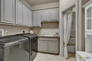 9752 Trophy Oaks Dr, San Antonio, TX 78266 - Photo 32