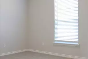 506 Story Ave, Florence, TX 76527 - Photo 6