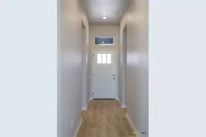 506 Story Avenue, Florence, TX 76527 - Photo 2