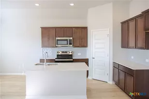 506 Story Ave, Florence, TX 76527 - Photo 4