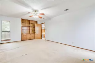 2132 Northcrest Dr, New Braunfels, TX 78130 - Photo 16