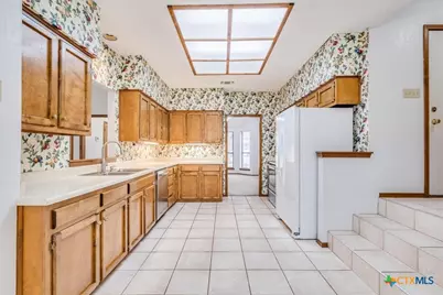 2132 Northcrest Drive, New Braunfels, TX 78130 - Photo 10