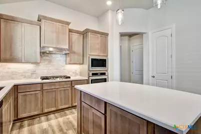 2072 Stephanie Avenue, New Braunfels, TX 78132 - Photo 4