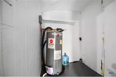 201 N 10th Street, Buckholts, TX 76518 - Photo 24