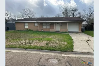 3007 E Mistletoe Avenue, Victoria, TX 77901 - Photo 2