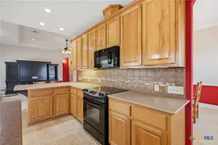 108 Lakeway Ct, Victoria, TX 77905 - Photo 14