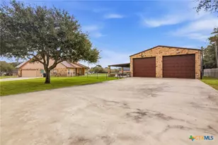 108 Lakeway Ct, Victoria, TX 77905 - Photo 30