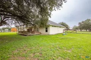 7134 Old Hwy Rd, Inez, TX 77968 - Photo 32