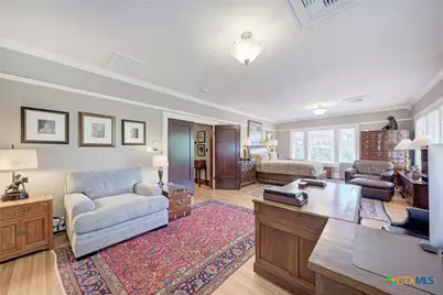 401 W 4th Street, Lampasas, TX 76550 - Photo 30