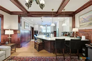 401 W 4th St, Lampasas, TX 76550 - Photo 14