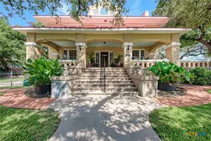 401 W 4th St, Lampasas, TX 76550 - Photo 2