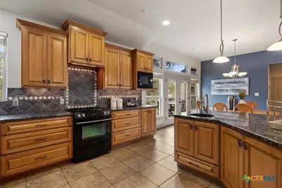 232 Crooked Oak Lane, Round Mountain, TX 78663 - Photo 12
