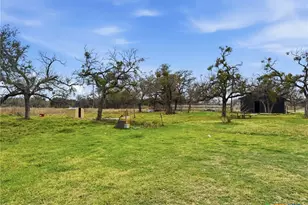 910 Co Rd 421, Evant, TX 76525 - Photo 14