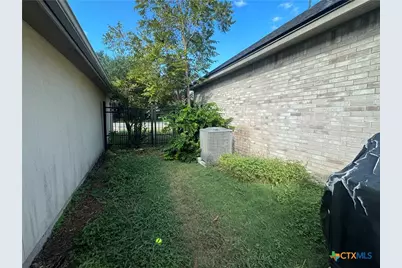 2263 Kensington Way, New Braunfels, TX 78130 - Photo 30