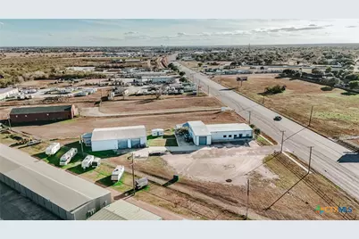 13102 N Navarro, Victoria, TX 77904 - Photo 8