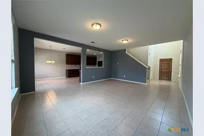 323 Mistflower, New Braunfels, TX 78130 - Photo 6