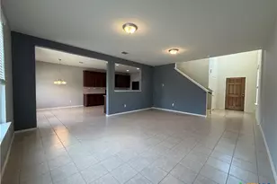 323 Mistflower, New Braunfels, TX 78130 - Photo 6