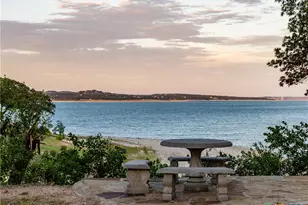 874 Lakebreeze Dr, Canyon Lake, TX 78133 - Photo 10