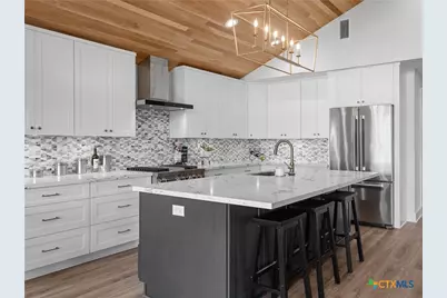 874 Lakebreeze Drive, Canyon Lake, TX 78133 - Photo 14