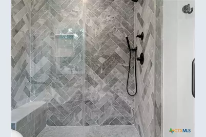 874 Lakebreeze Drive, Canyon Lake, TX 78133 - Photo 32