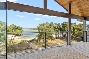 874 Lakebreeze Dr, Canyon Lake, TX 78133 - Photo 18