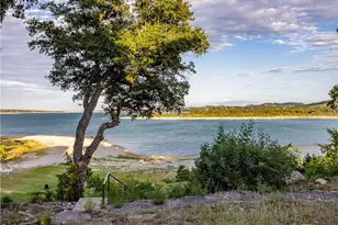 874 Lakebreeze Dr, Canyon Lake, TX 78133 - Photo 8