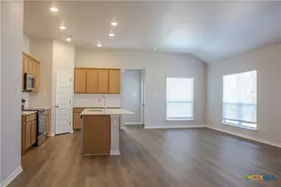 504 Story Ave, Florence, TX 76527 - Photo 4