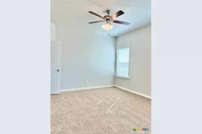 504 Story Avenue, Florence, TX 76527 - Photo 8