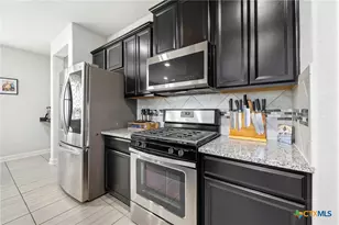 907 Highland Vista, New Braunfels, TX 78130 - Photo 6