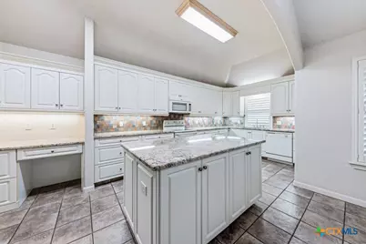 2620 Foresthaven Drive, New Braunfels, TX 78132 - Photo 8