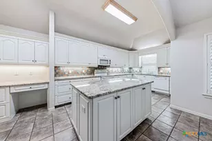 2620 Foresthaven Dr, New Braunfels, TX 78132 - Photo 8