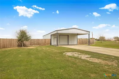 1118 E Maxwell Ditch Road, Port Lavaca, TX 77979 - Photo 6