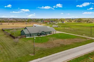 1118 E Maxwell Ditch Rd, Port Lavaca, TX 77979 - Photo 8