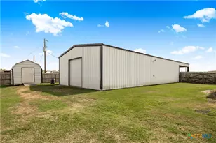 1118 E Maxwell Ditch Rd, Port Lavaca, TX 77979 - Photo 32