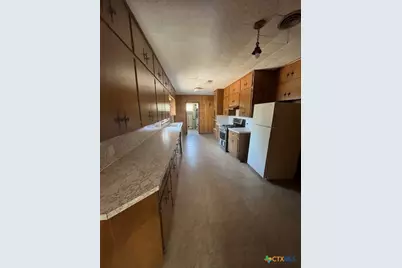 1364 Clinton Place, Kenedy, TX 78119 - Photo 12