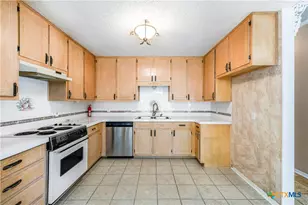 223 Spur Dr, Victoria, TX 77904 - Photo 10