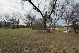110 Guadalupe Dr, Oglesby, TX 76561 - Photo 36