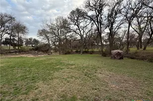 110 Guadalupe Dr, Oglesby, TX 76561 - Photo 36