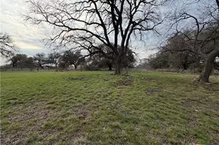 110 Guadalupe Dr, Oglesby, TX 76561 - Photo 26