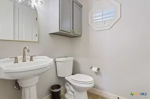 2205 High View Dr, Belton, TX 76513 - Photo 26