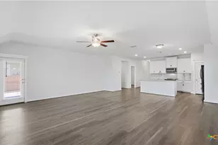 3640 Space Cloud Dr, New Braunfels, TX 78130 - Photo 6