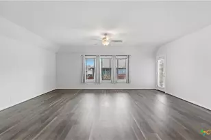 3640 Space Cloud Dr, New Braunfels, TX 78130 - Photo 4