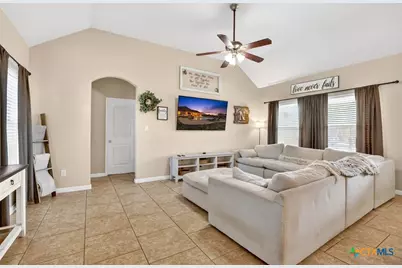 115 Lorenz, Stockdale, TX 78160 - Photo 14