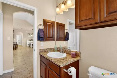 115 Lorenz, Stockdale, TX 78160 - Photo 24