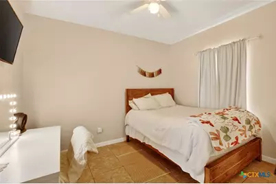 115 Lorenz, Stockdale, TX 78160 - Photo 22